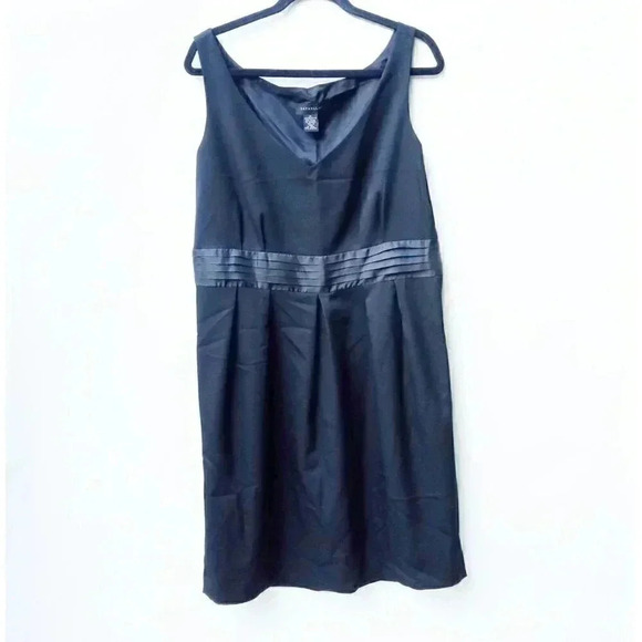 Rafaela Sleeveless Sheath Little Black Dress Size 14 - Picture 1 of 6